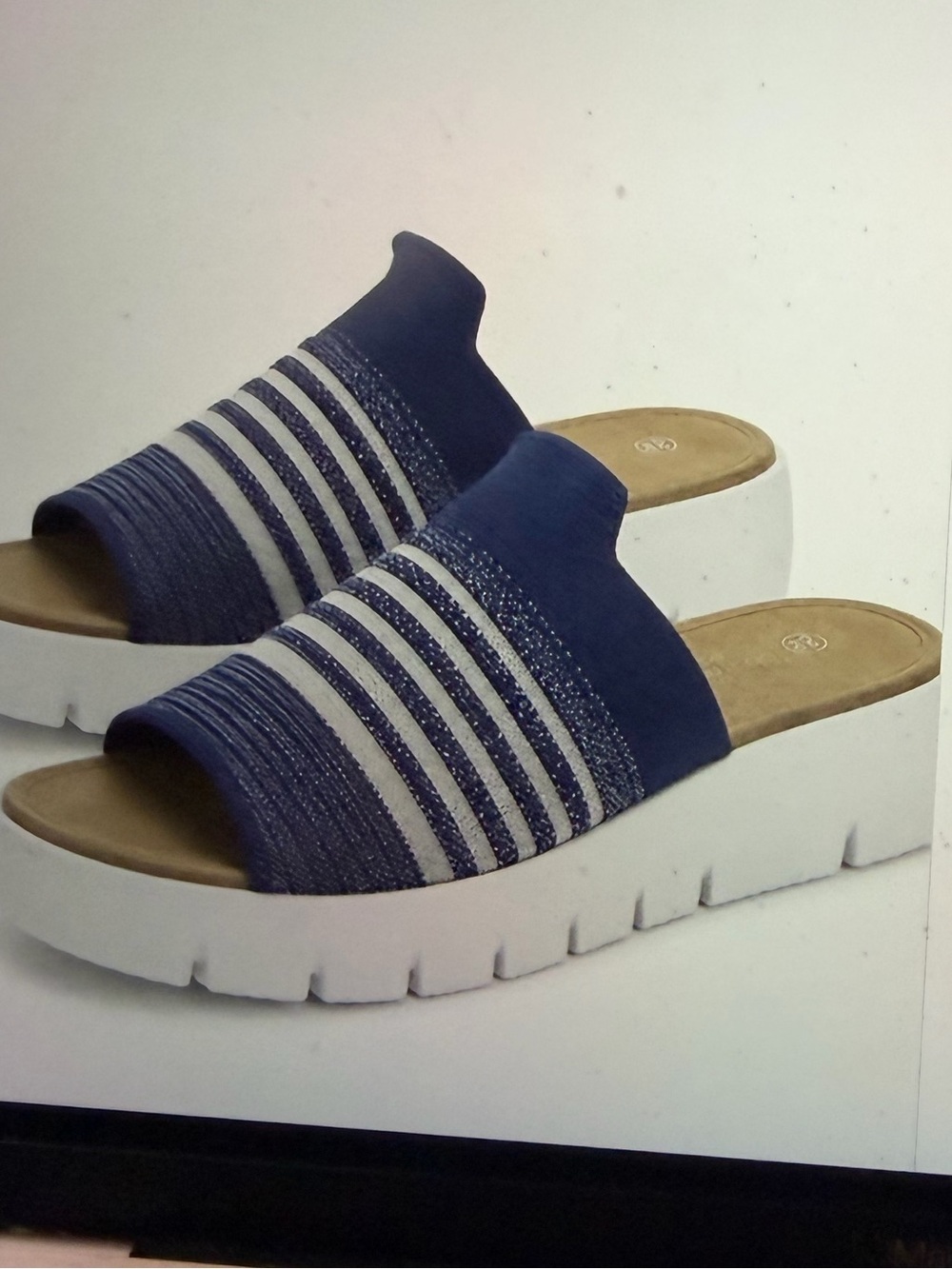 Bernie Mev Women’s Navy Slide Sandals with White Platform Sole- New Size 40 (10)